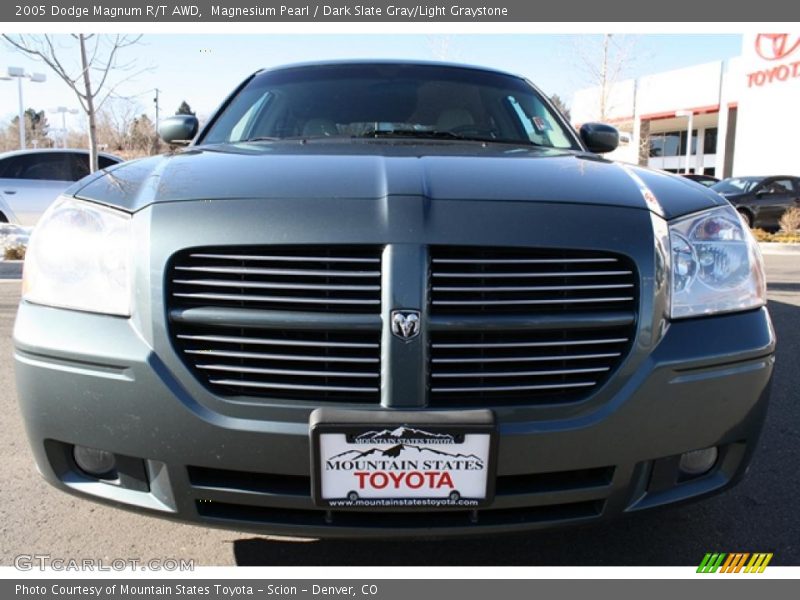 Magnesium Pearl / Dark Slate Gray/Light Graystone 2005 Dodge Magnum R/T AWD