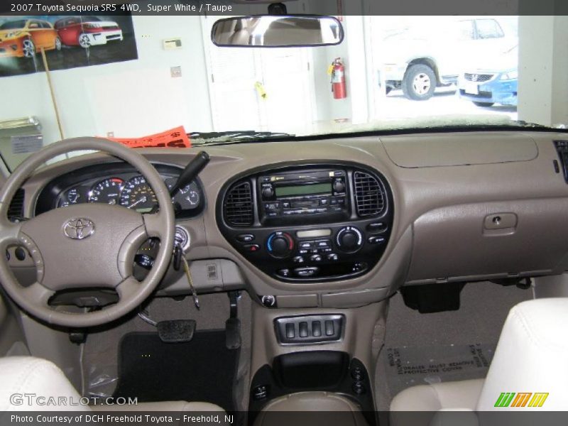 Super White / Taupe 2007 Toyota Sequoia SR5 4WD