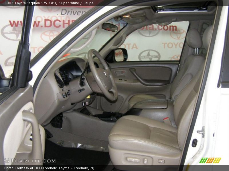 Super White / Taupe 2007 Toyota Sequoia SR5 4WD