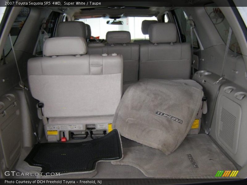 Super White / Taupe 2007 Toyota Sequoia SR5 4WD