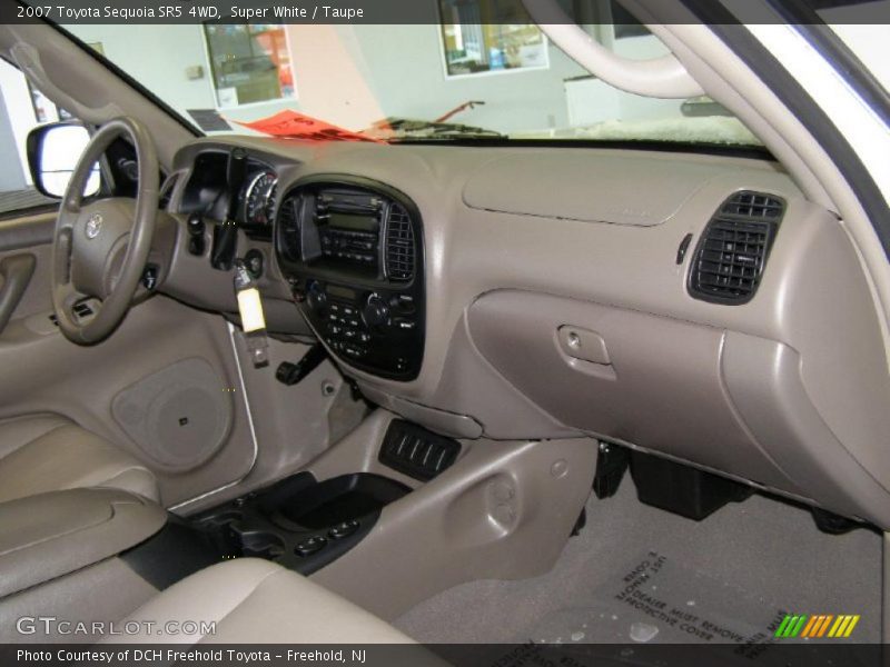 Super White / Taupe 2007 Toyota Sequoia SR5 4WD