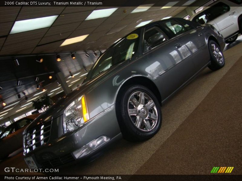 Titanium Metallic / Titanium 2006 Cadillac DTS Luxury