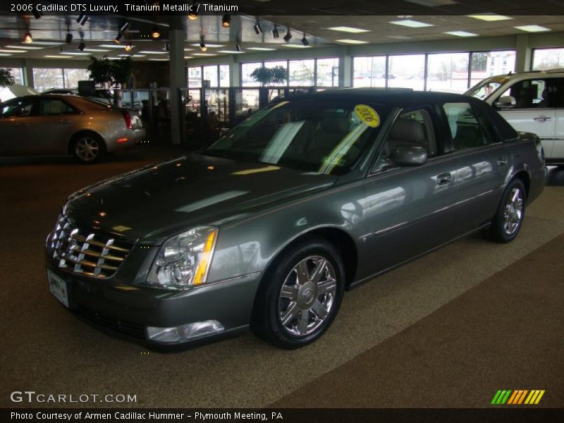 Titanium Metallic / Titanium 2006 Cadillac DTS Luxury