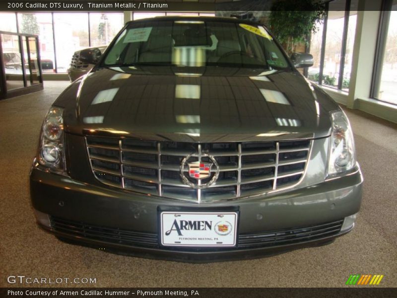 Titanium Metallic / Titanium 2006 Cadillac DTS Luxury