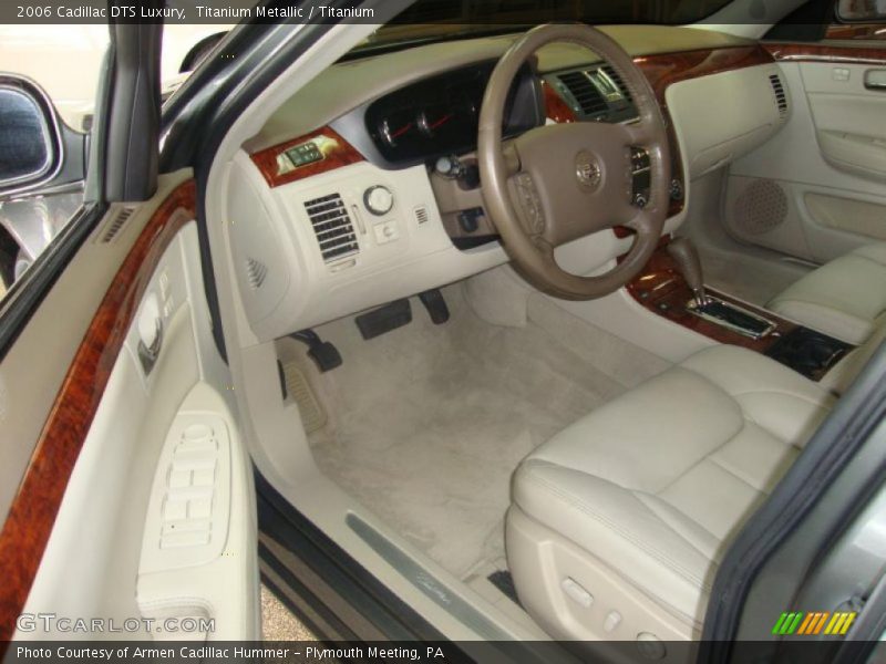 Titanium Metallic / Titanium 2006 Cadillac DTS Luxury