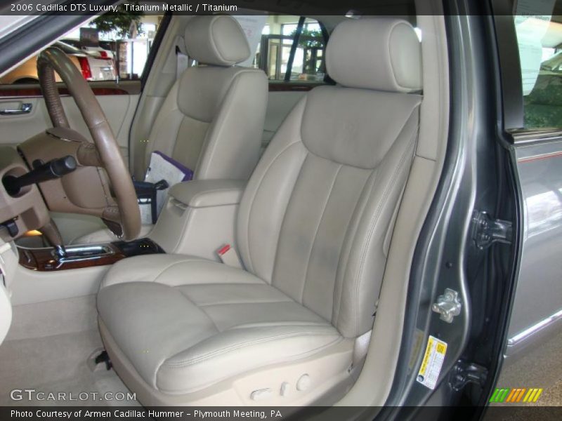 Titanium Metallic / Titanium 2006 Cadillac DTS Luxury
