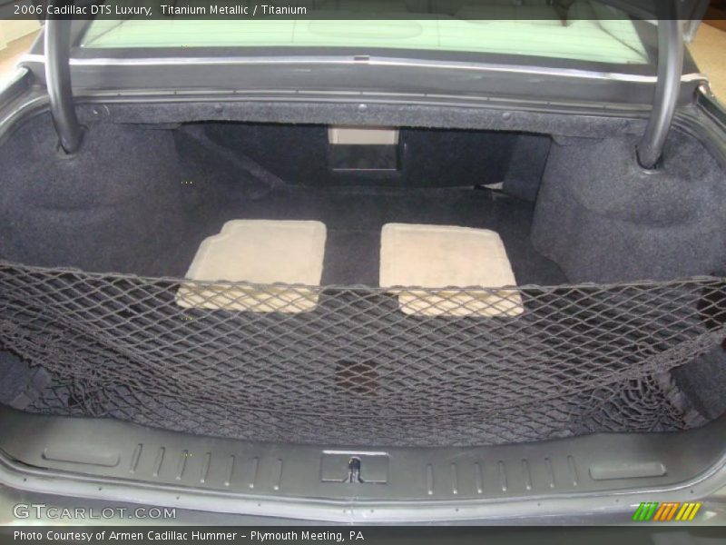 Titanium Metallic / Titanium 2006 Cadillac DTS Luxury