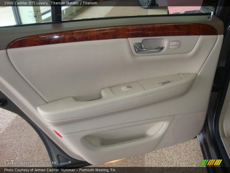 Titanium Metallic / Titanium 2006 Cadillac DTS Luxury