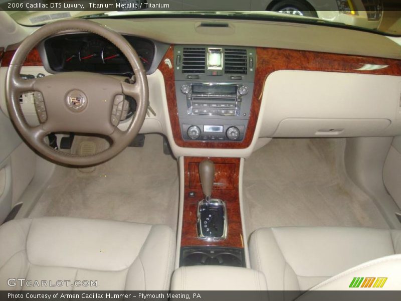 Titanium Metallic / Titanium 2006 Cadillac DTS Luxury