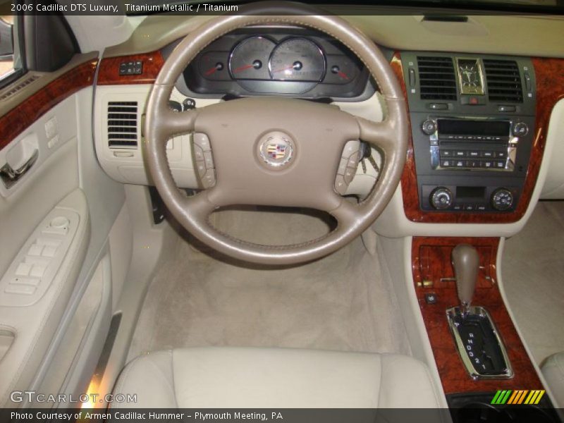 Titanium Metallic / Titanium 2006 Cadillac DTS Luxury