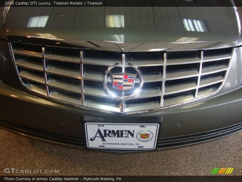 Titanium Metallic / Titanium 2006 Cadillac DTS Luxury
