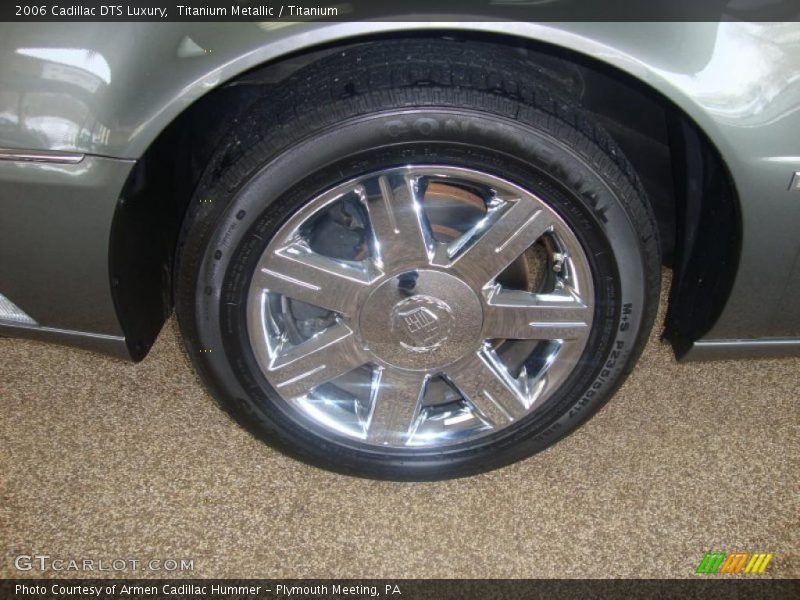 Titanium Metallic / Titanium 2006 Cadillac DTS Luxury