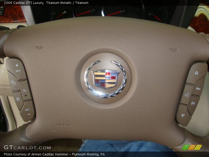 Titanium Metallic / Titanium 2006 Cadillac DTS Luxury