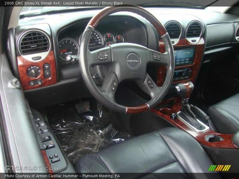Dashboard of 2006 Envoy XL Denali 4x4