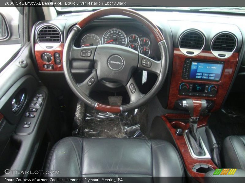 Dashboard of 2006 Envoy XL Denali 4x4
