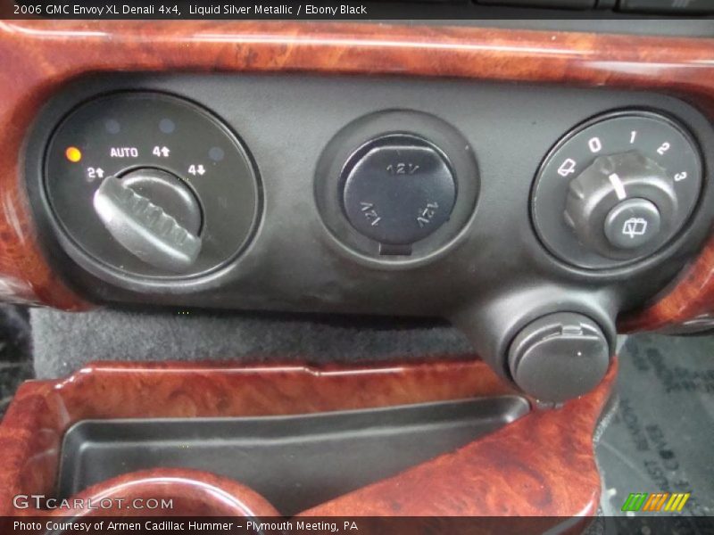 Liquid Silver Metallic / Ebony Black 2006 GMC Envoy XL Denali 4x4