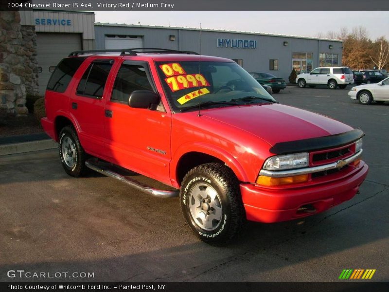 Victory Red / Medium Gray 2004 Chevrolet Blazer LS 4x4