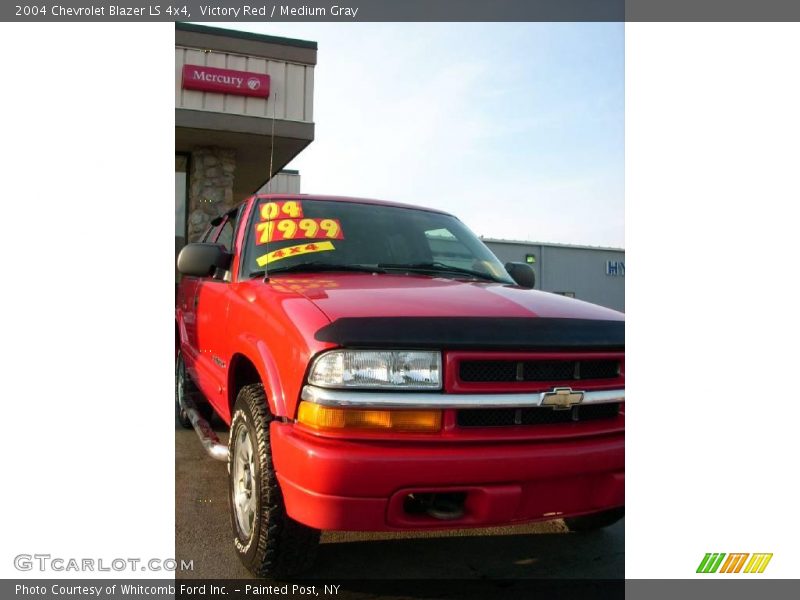 Victory Red / Medium Gray 2004 Chevrolet Blazer LS 4x4