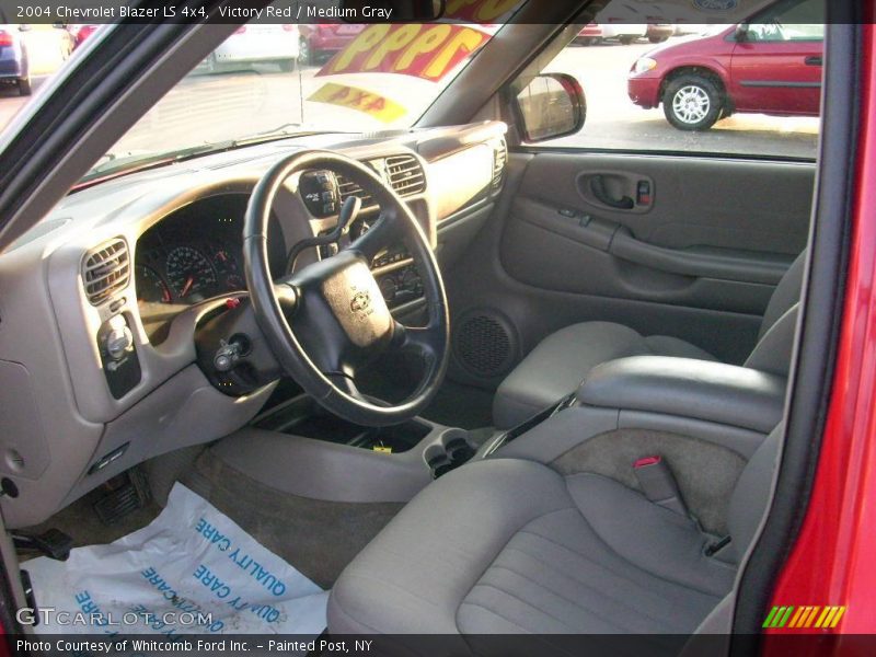 Victory Red / Medium Gray 2004 Chevrolet Blazer LS 4x4