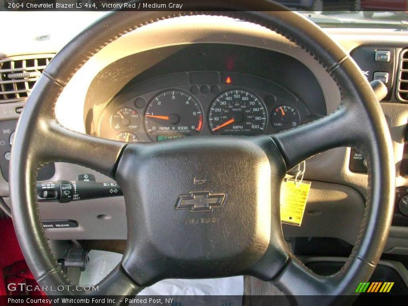 Victory Red / Medium Gray 2004 Chevrolet Blazer LS 4x4