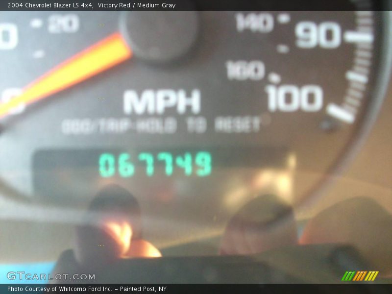 Victory Red / Medium Gray 2004 Chevrolet Blazer LS 4x4