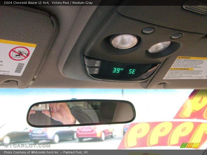 Victory Red / Medium Gray 2004 Chevrolet Blazer LS 4x4
