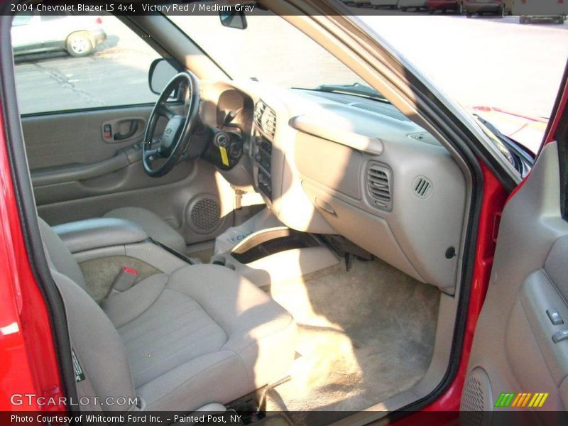 Victory Red / Medium Gray 2004 Chevrolet Blazer LS 4x4