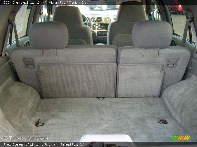 Victory Red / Medium Gray 2004 Chevrolet Blazer LS 4x4