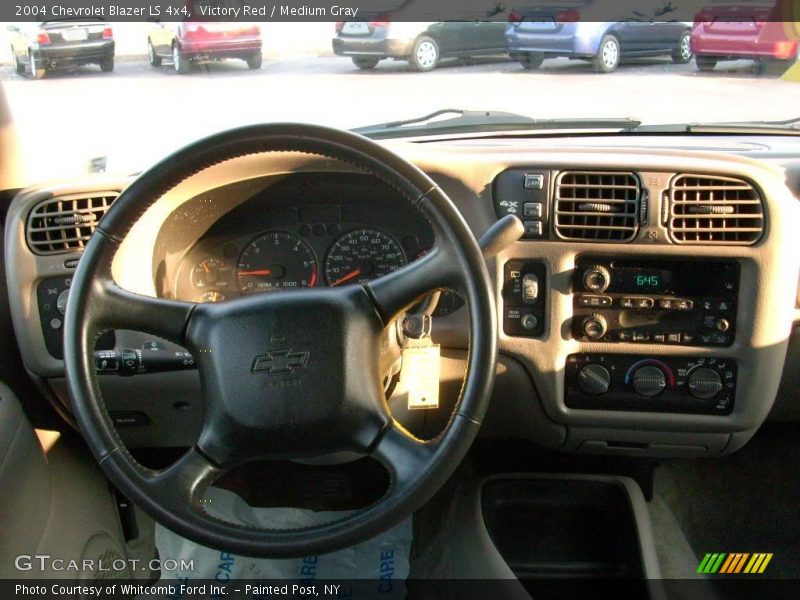 Victory Red / Medium Gray 2004 Chevrolet Blazer LS 4x4