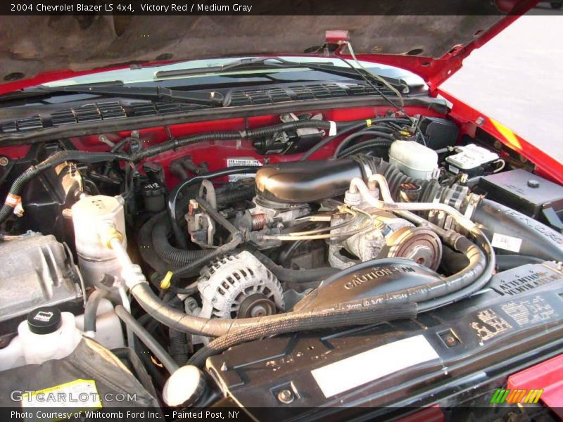 Victory Red / Medium Gray 2004 Chevrolet Blazer LS 4x4