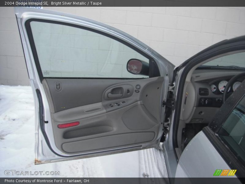 Bright Silver Metallic / Taupe 2004 Dodge Intrepid SE