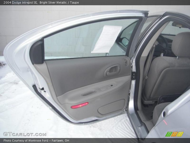 Bright Silver Metallic / Taupe 2004 Dodge Intrepid SE