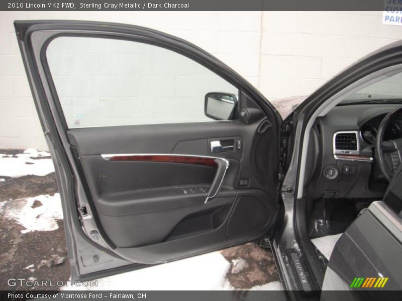 Sterling Gray Metallic / Dark Charcoal 2010 Lincoln MKZ FWD