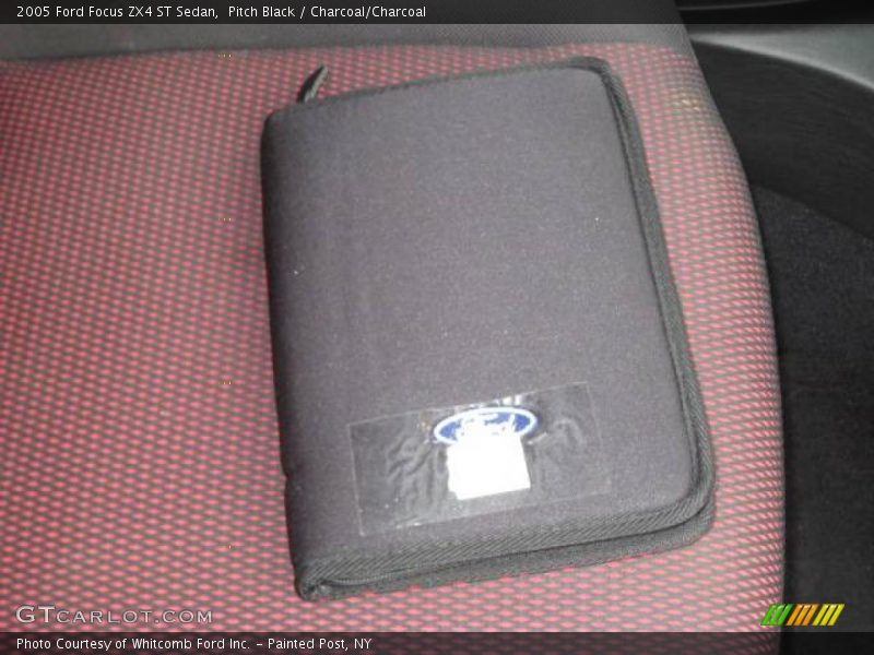 Pitch Black / Charcoal/Charcoal 2005 Ford Focus ZX4 ST Sedan