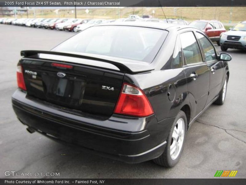 Pitch Black / Charcoal/Charcoal 2005 Ford Focus ZX4 ST Sedan