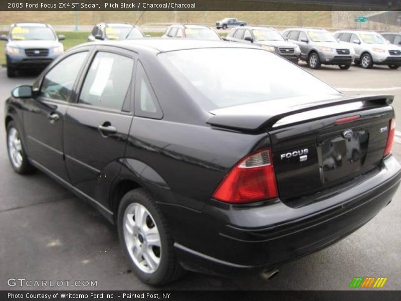 Pitch Black / Charcoal/Charcoal 2005 Ford Focus ZX4 ST Sedan
