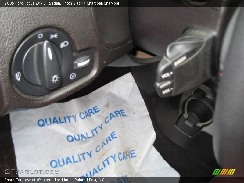 Pitch Black / Charcoal/Charcoal 2005 Ford Focus ZX4 ST Sedan