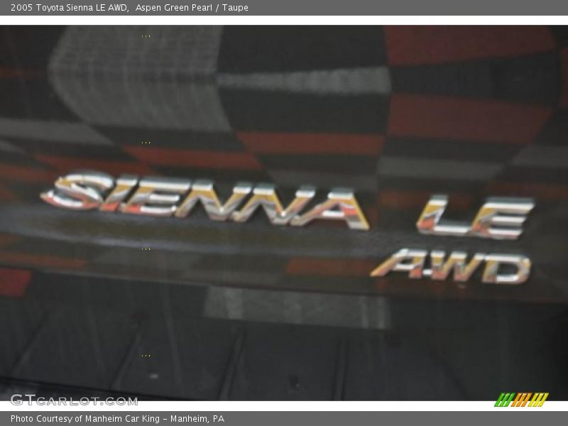  2005 Sienna LE AWD Logo