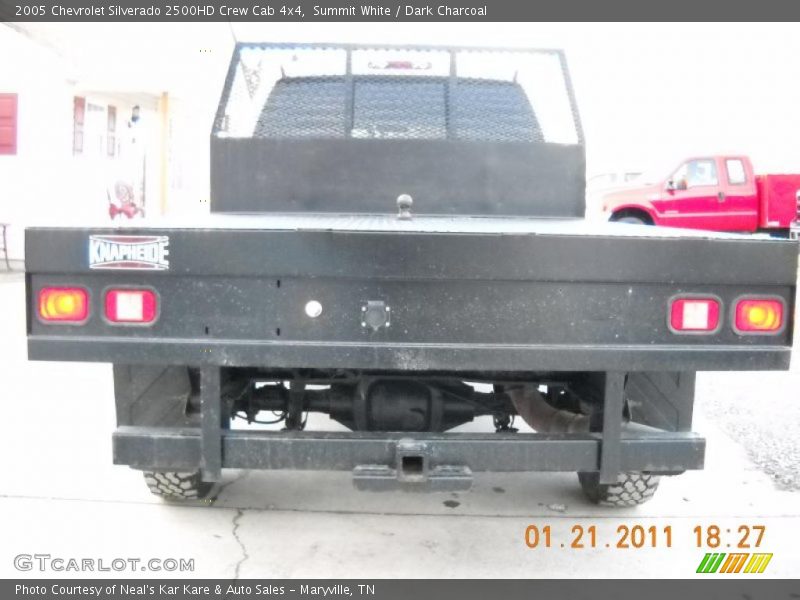 Summit White / Dark Charcoal 2005 Chevrolet Silverado 2500HD Crew Cab 4x4