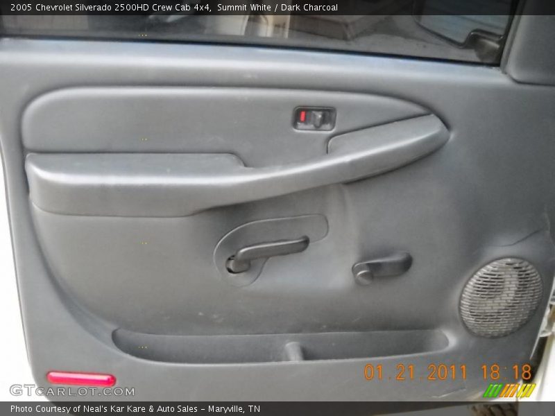 Summit White / Dark Charcoal 2005 Chevrolet Silverado 2500HD Crew Cab 4x4