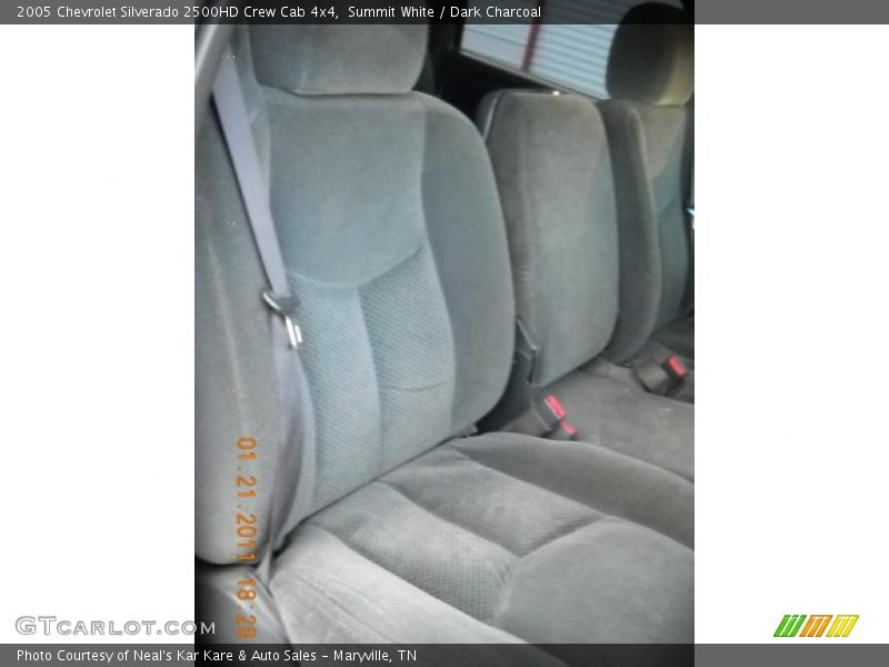 Summit White / Dark Charcoal 2005 Chevrolet Silverado 2500HD Crew Cab 4x4