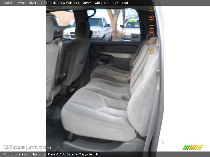 Summit White / Dark Charcoal 2005 Chevrolet Silverado 2500HD Crew Cab 4x4
