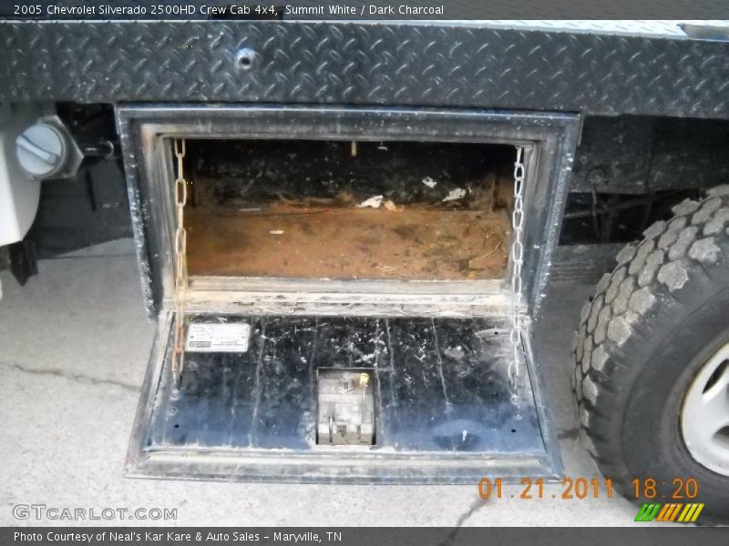 Summit White / Dark Charcoal 2005 Chevrolet Silverado 2500HD Crew Cab 4x4