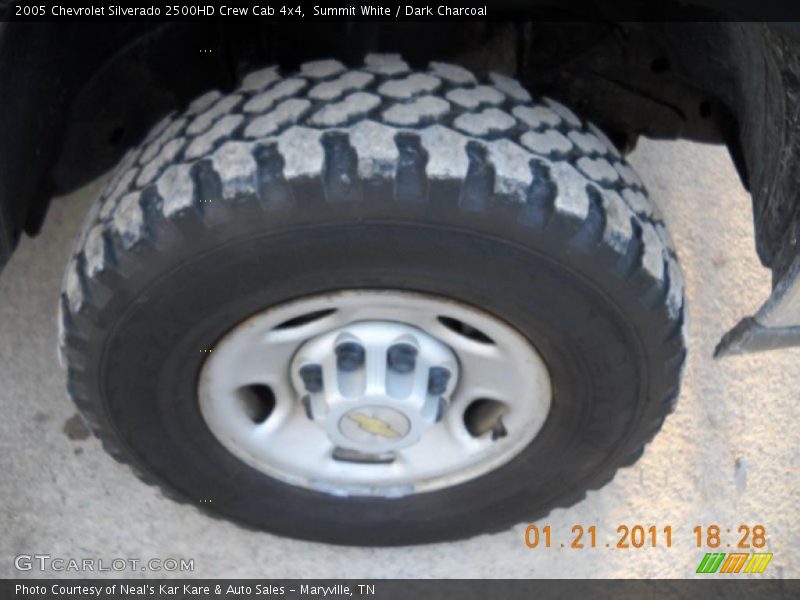 Summit White / Dark Charcoal 2005 Chevrolet Silverado 2500HD Crew Cab 4x4