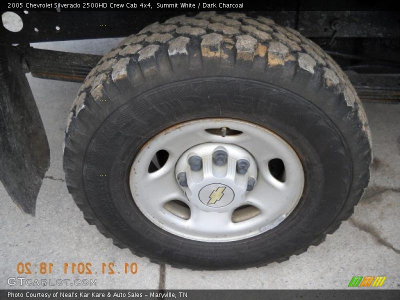 Summit White / Dark Charcoal 2005 Chevrolet Silverado 2500HD Crew Cab 4x4