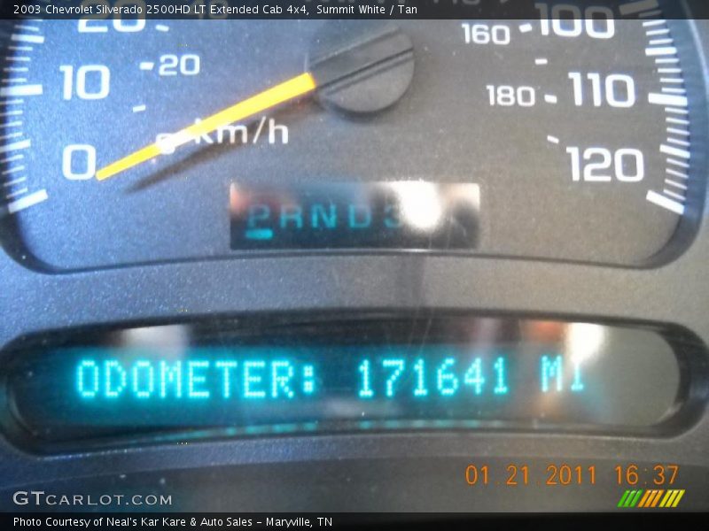 Summit White / Tan 2003 Chevrolet Silverado 2500HD LT Extended Cab 4x4