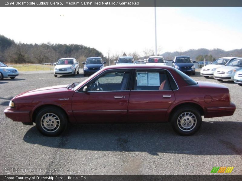 Medium Garnet Red Metallic / Garnet Red 1994 Oldsmobile Cutlass Ciera S