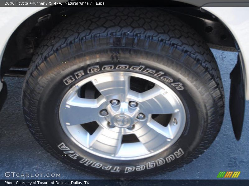 Natural White / Taupe 2006 Toyota 4Runner SR5 4x4