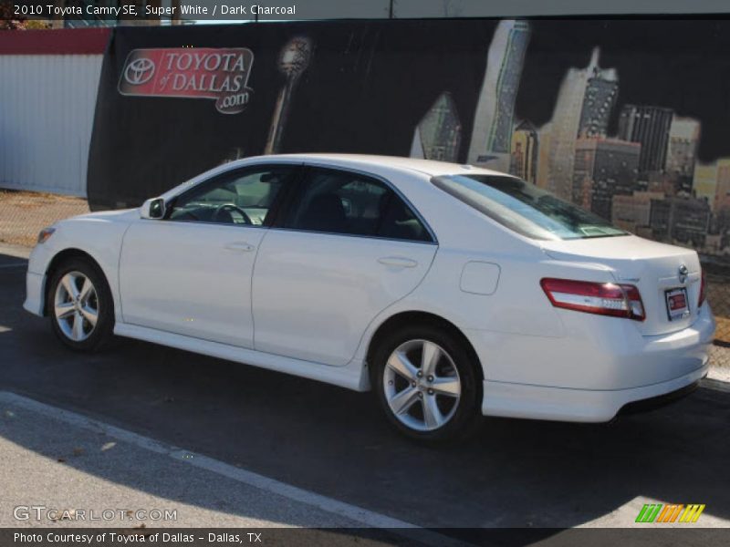 Super White / Dark Charcoal 2010 Toyota Camry SE
