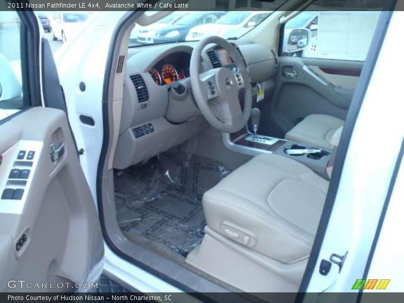  2011 Pathfinder LE 4x4 Cafe Latte Interior